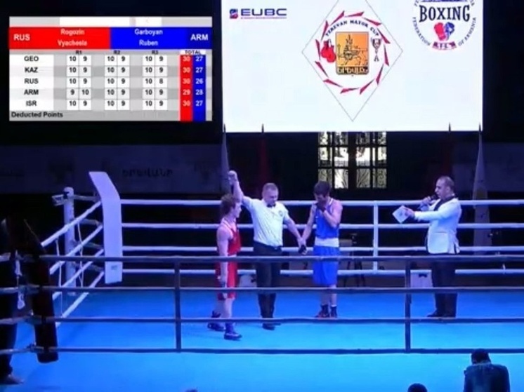 Ярославский чемпион мира по боксу выиграл свой первый взрослый турнир