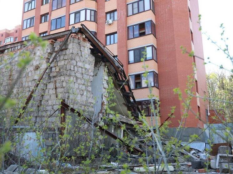 Комитет городского хозяйства Курска обязали снести аварийный дом