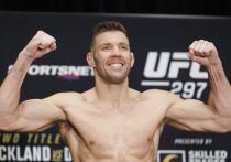 Чемпион UFC в среднем весе прокомментировал новость о травме.