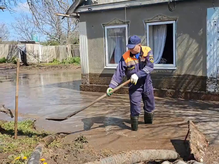 В Предгорном округе устраняют последствия стихии: накануне поток воды и грязи затопил улицы села Юца