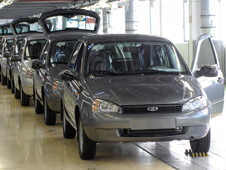 АвтоВАЗ отзывает почти 50 тысяч авто Vesta и Largus для установки «ЭРА-ГЛОНАСС»