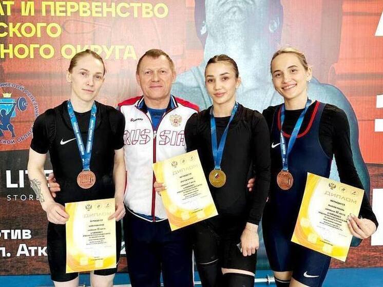 Тяжелоатлетка Чувашии Андреева выиграла «золото» чемпионата ПФО