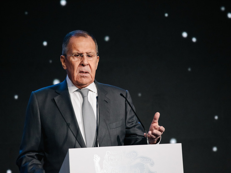 Лавров: ВС РФ наносят удары по военным целям или объектам под контролем ВСУ