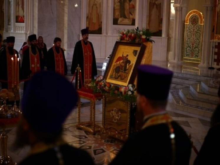 Ковчег с мощами Георгия Победоносца прибыл в Волгоград