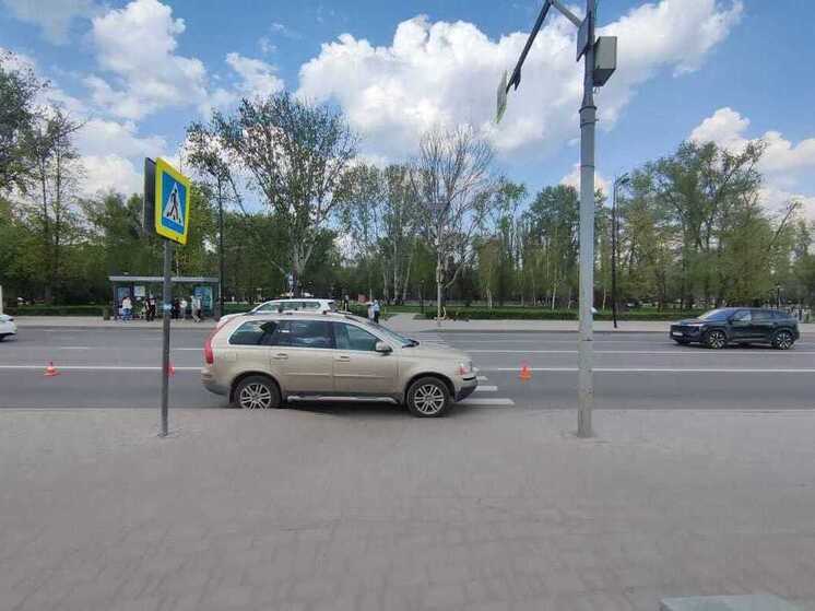 Иномарка снесла липчанку, переходившую дорогу по правилам