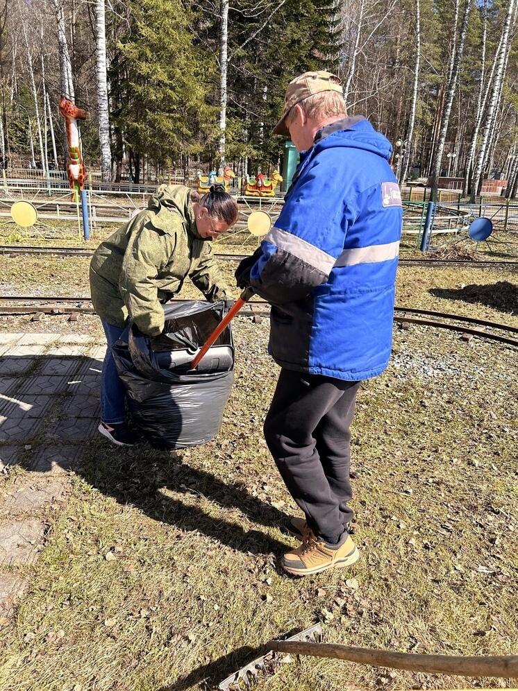 В Томской области стартовали весенние субботники