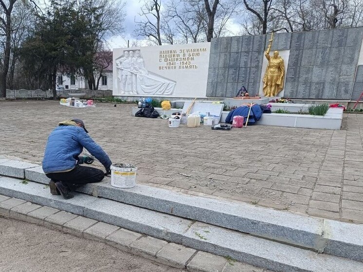 В запорожской Мордвиновке отреставрировали мемориал