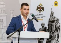 Министр культуры Херсонской области Артем Лагойский о некоторых итогах и перспективах, детской мечте и "ватных ногах" после спектакля