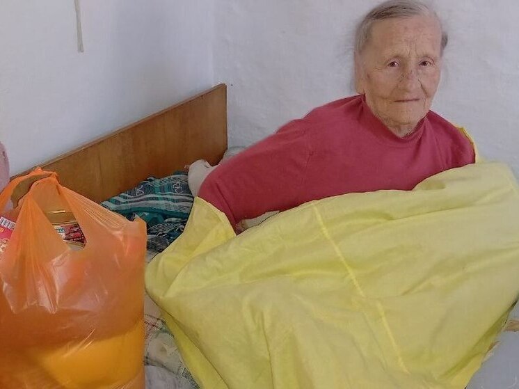 Больше 40 продуктовых наборов выдали нуждающимся семьям Скадовского МО