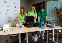 В Великом Новгороде на площадке ИНТЦ «Интеллектуальная электроника – Валдай» 25 апреля состоялось открытие первого межрегионального молодежного экологического форума, участниками которого стали более 500 человек от 15 до 22 лет: координаторов региональных движений «Экосистема», представителей региональных сообществ по Северо-Западному федеральному округу, некоммерческих организаций и бизнеса, сообщила пресс-служба правительства Новгородской области