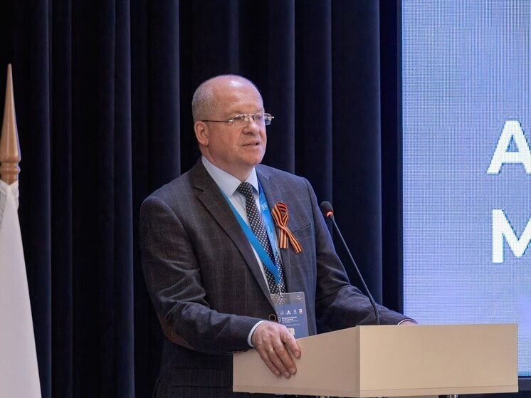 Калужский министр приехал в Севастополь для обсуждения развития образования