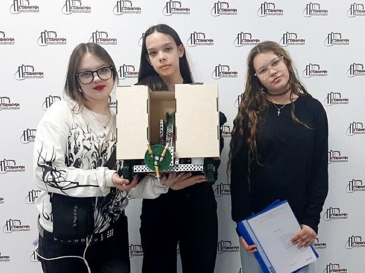 Омутнинские школьники разработали проект робота для нанесения дорожной разметки