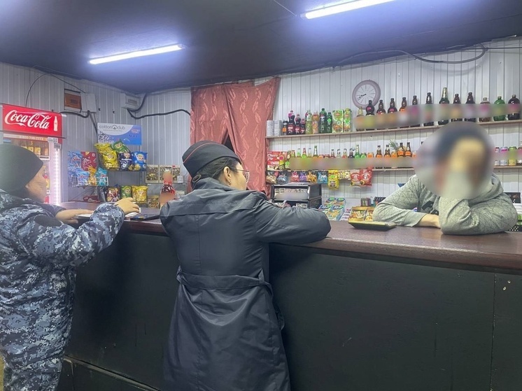 Полицейские Тувы продолжают выявлять факты продажи алкоголя несовершеннолетним