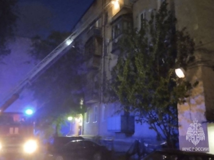 В Астрахани при пожаре в жилом доме погибли два человека