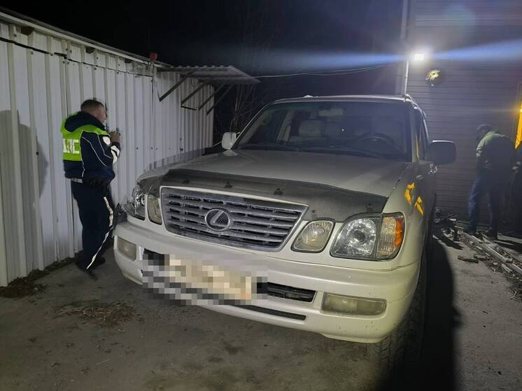 Пьяный водитель Lexus сбил молодого парня на тротуаре в Находке