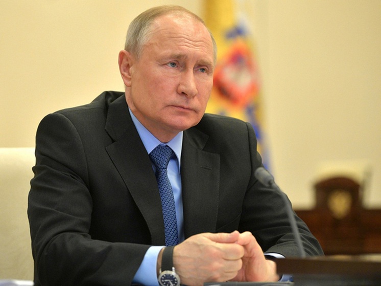 Путину доложили о скором уничтожении разрозненных групп ВСУ в Курской области