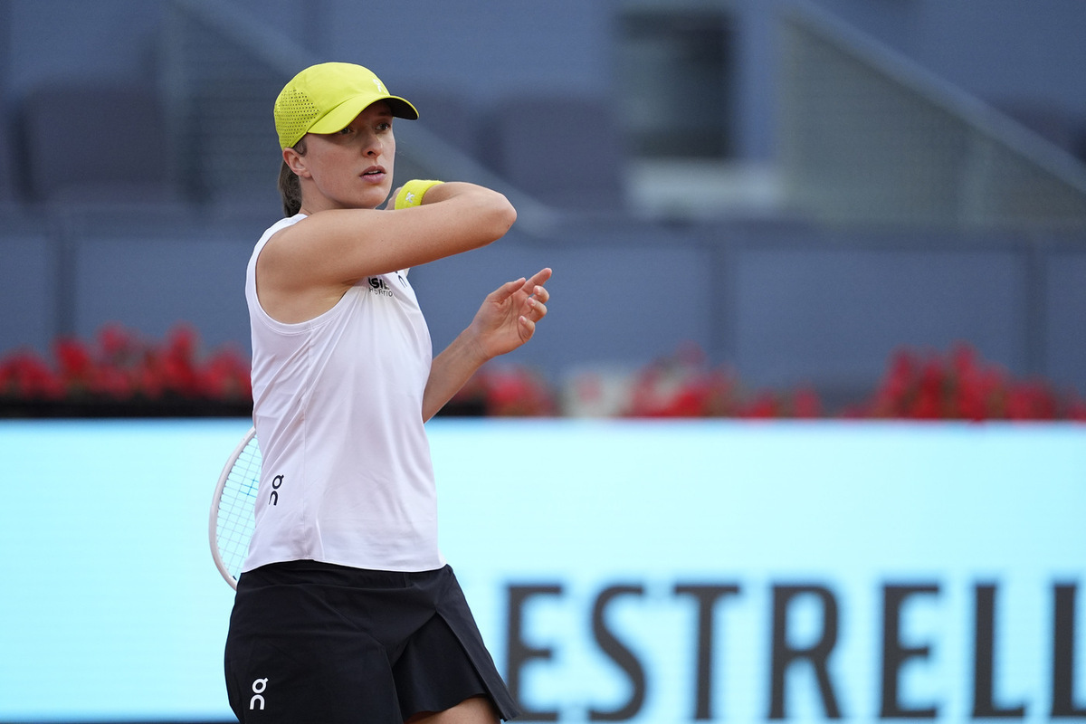 Швентек заявила, что WTA заставляет играть во всех турнирах