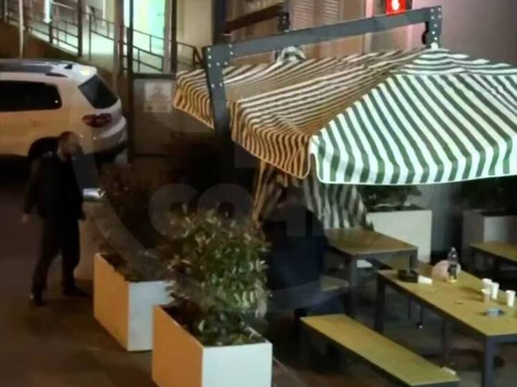 Полиция Сочи организовала проверку по факту драки между мужчиной и женщиной в кафе на Донской