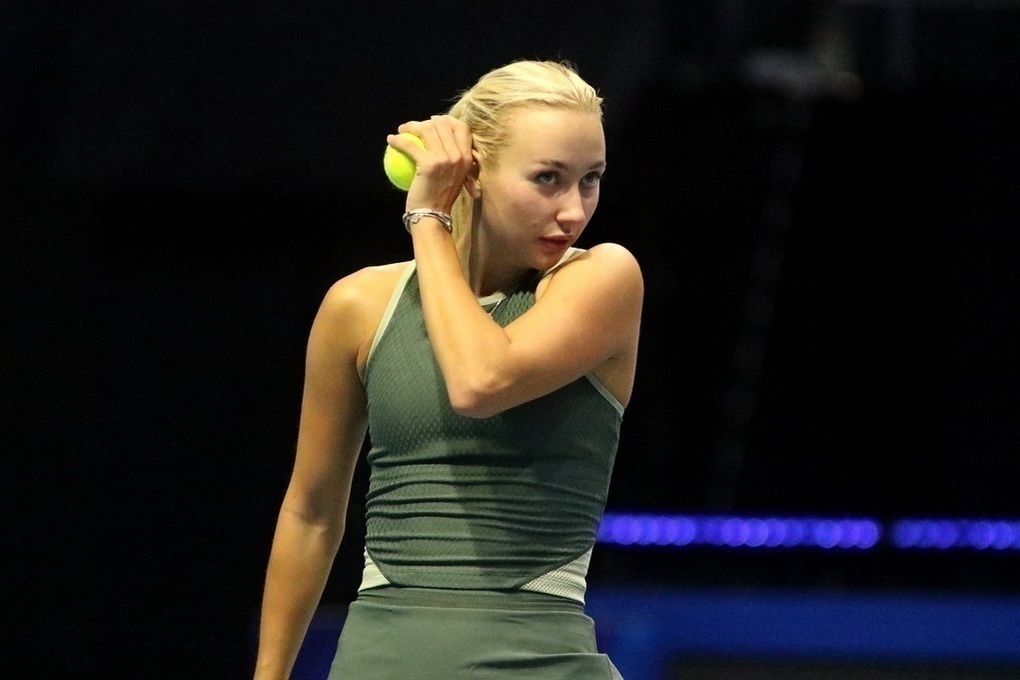 Потапова преодолела третий раунд турнира WTA-1000 в Мадриде, обыграв Кенин