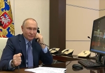 Пресс-служба Кремля сообщила в своем Телеграм-канале, что президент России Владимир Путин после доклада начальника Генштаба ВС РФ Валерия Герасимова об освобождении Курской области позвонил российским военным и поздравил их