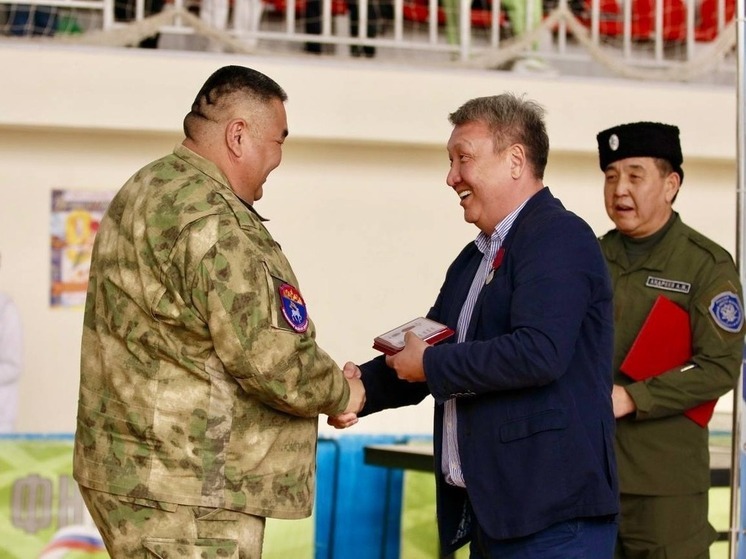 В Калмыкии стартовал турнир по настольному теннису