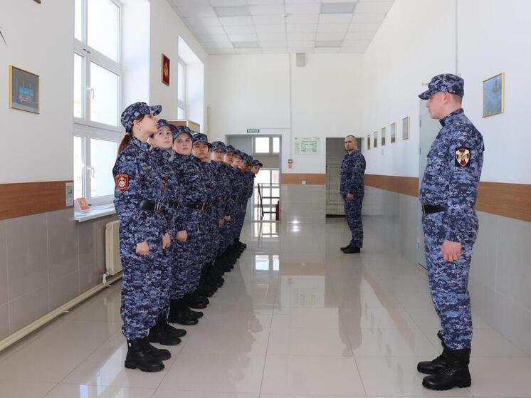 Кадеты Росгвардии в Анадыре побывали в интерактивном тире