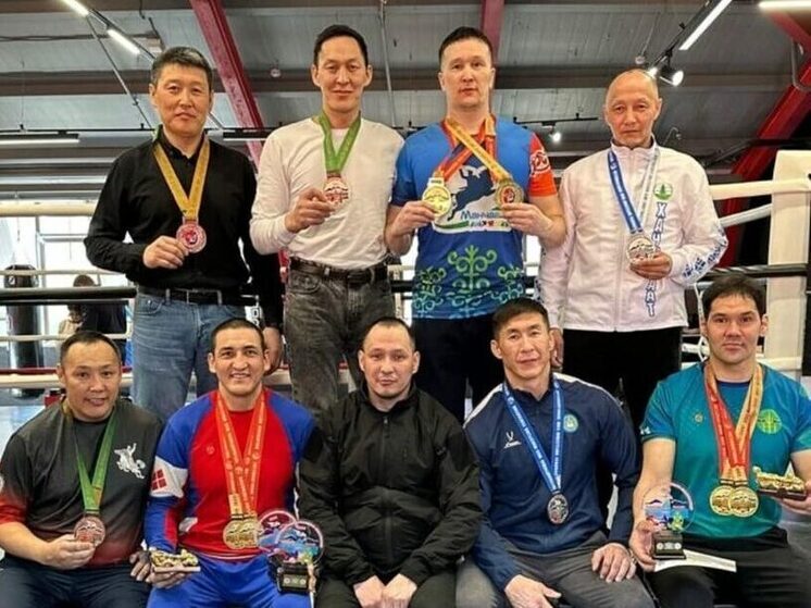 В Москве завершился III чемпионат мира по мас-рестлингу среди ветеранов: шесть золотых медалей у якутян
