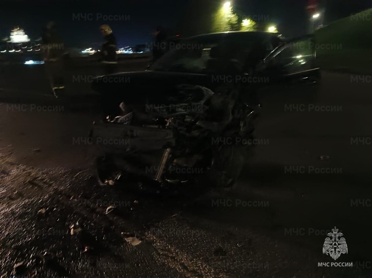 В Смоленске на мосту Степана Разина в ДТП пострадал человек