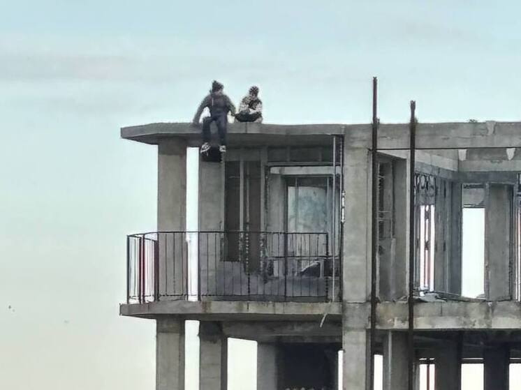 В Томске прокуратура заинтересовалась небезопасным долгостроем после прогулки подростков