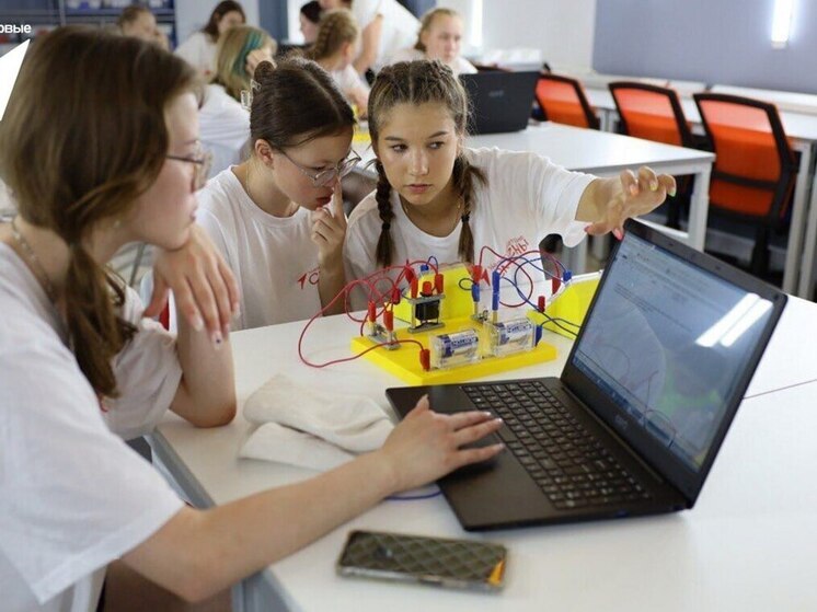 Около 4 000 детей из ДНР станут участниками туристического проекта «Университетские смены»