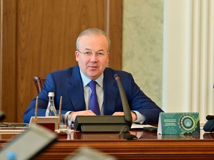 Глава Башкирии наградил Андрея Назарова медалью «За трудовую доблесть»