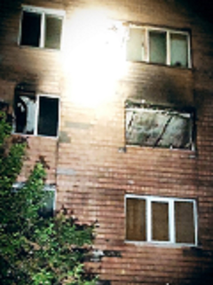 В Луганске из общежития эвакуировали 12 жильцов