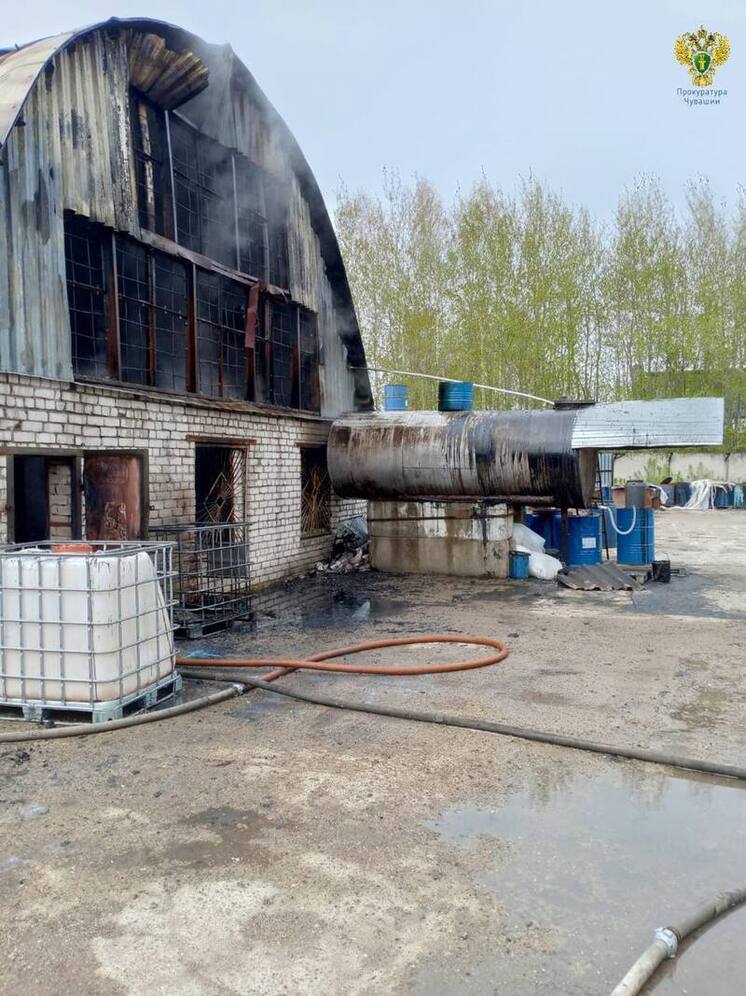 Утренний пожар на предприятии в Новочебоксарске: прокуратура начала проверку