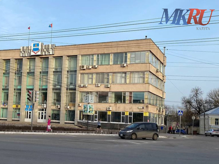 В Калуге приступили к борьбе с клещами