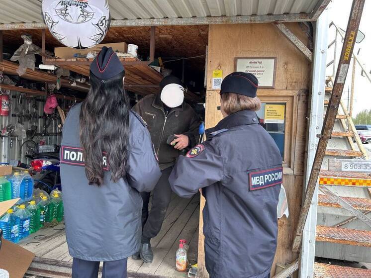 В Чебоксарах инспекторы ГИБДД напомнили продавцам мототехники об ответственности