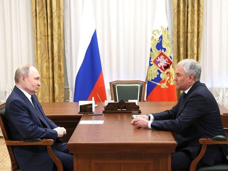 Путин провел рабочую встречу со спикером Госдумы Володиным