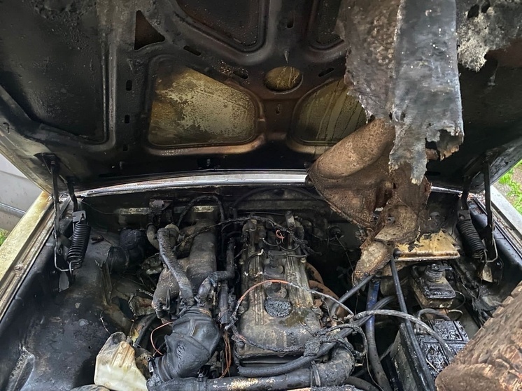 В Смоленске сгорел легковой автомобиль