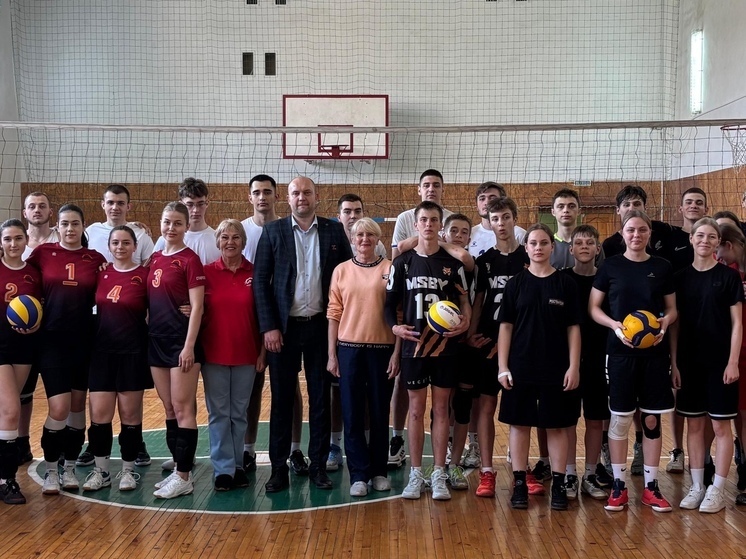 Спортивные баталии клубов «Олимп» и «КомПАС» в честь Победы