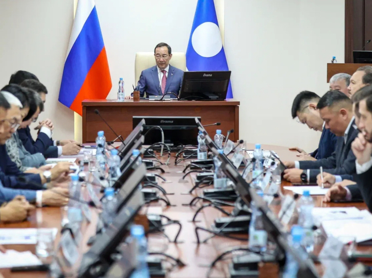 Айсен Николаев провел совещание по подготовке к Ысыаху Олонхо в Нерюнгринском районе