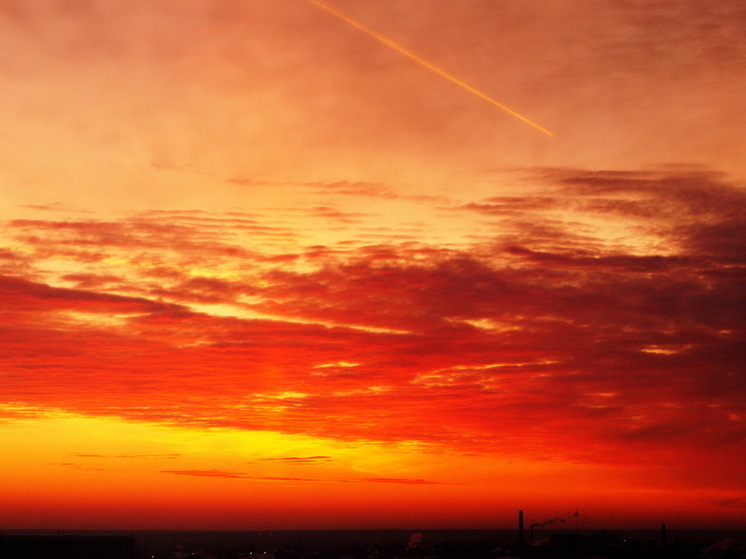 Россиян призвали готовиться к сильным магнитным бурям: календарь на май