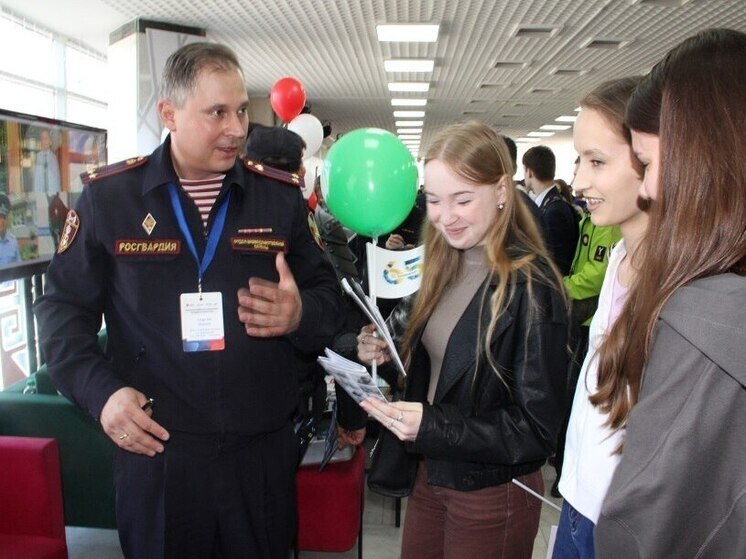 Более 36% посетителей ярмарки трудоустройства в ЧР получили предложения о работе