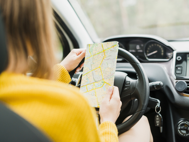 Автоледи из НАО на 280 часов отправили подметать местные улицы