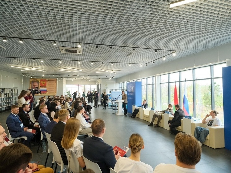 Президент Беларуси Александр Лукашенко прибыл в Волгоград