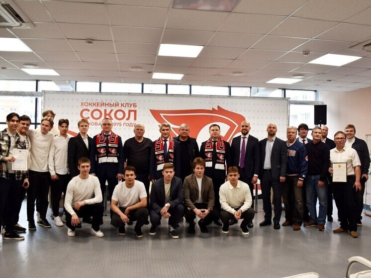 Олег Николаев поздравил хоккейный клуб «Сокол» с юбилеем