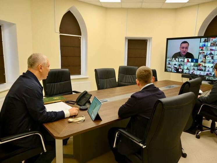 Глава Херсонской области провел еженедельное совещание с правительством региона