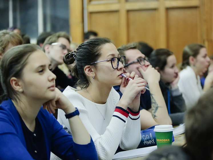 Число бюджетных мест в педагогических ВУЗах увеличили на 17%