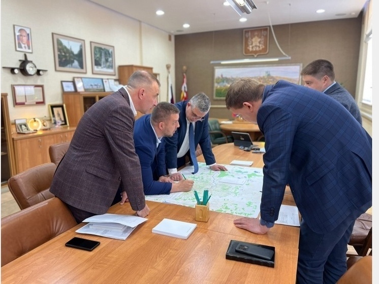 Александр Новиков провел совещание на тему оптимизации улично-дорожной сети Смоленска