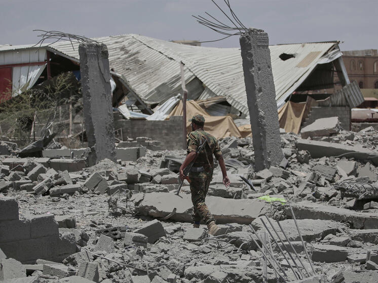 Великобритания нанесла авиаудары по Йемену