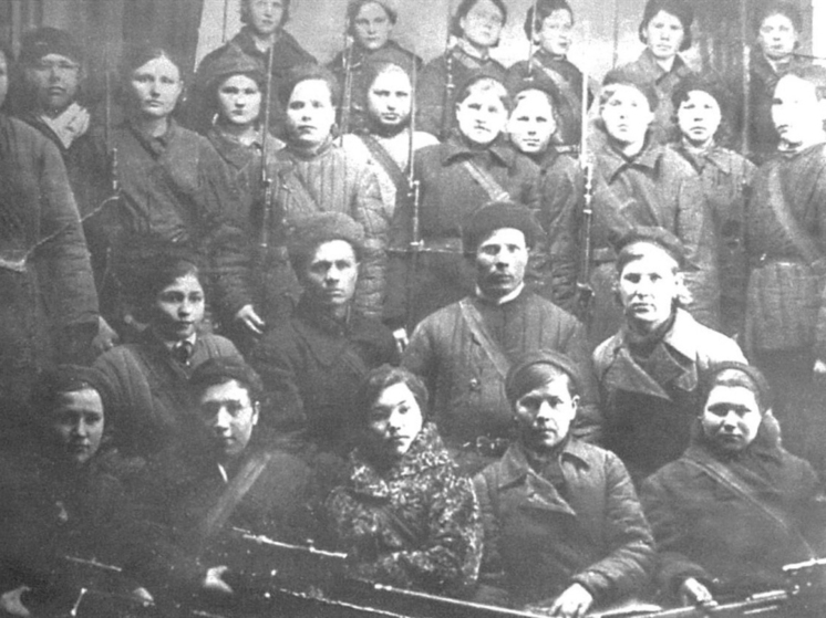 Ратный и трудовой подвиг приморских цементников