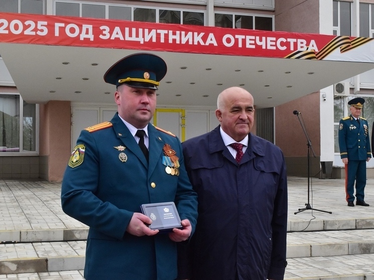 В День пожарной охраны Сергей Ситников передал огнеборцам два новых автомобиля